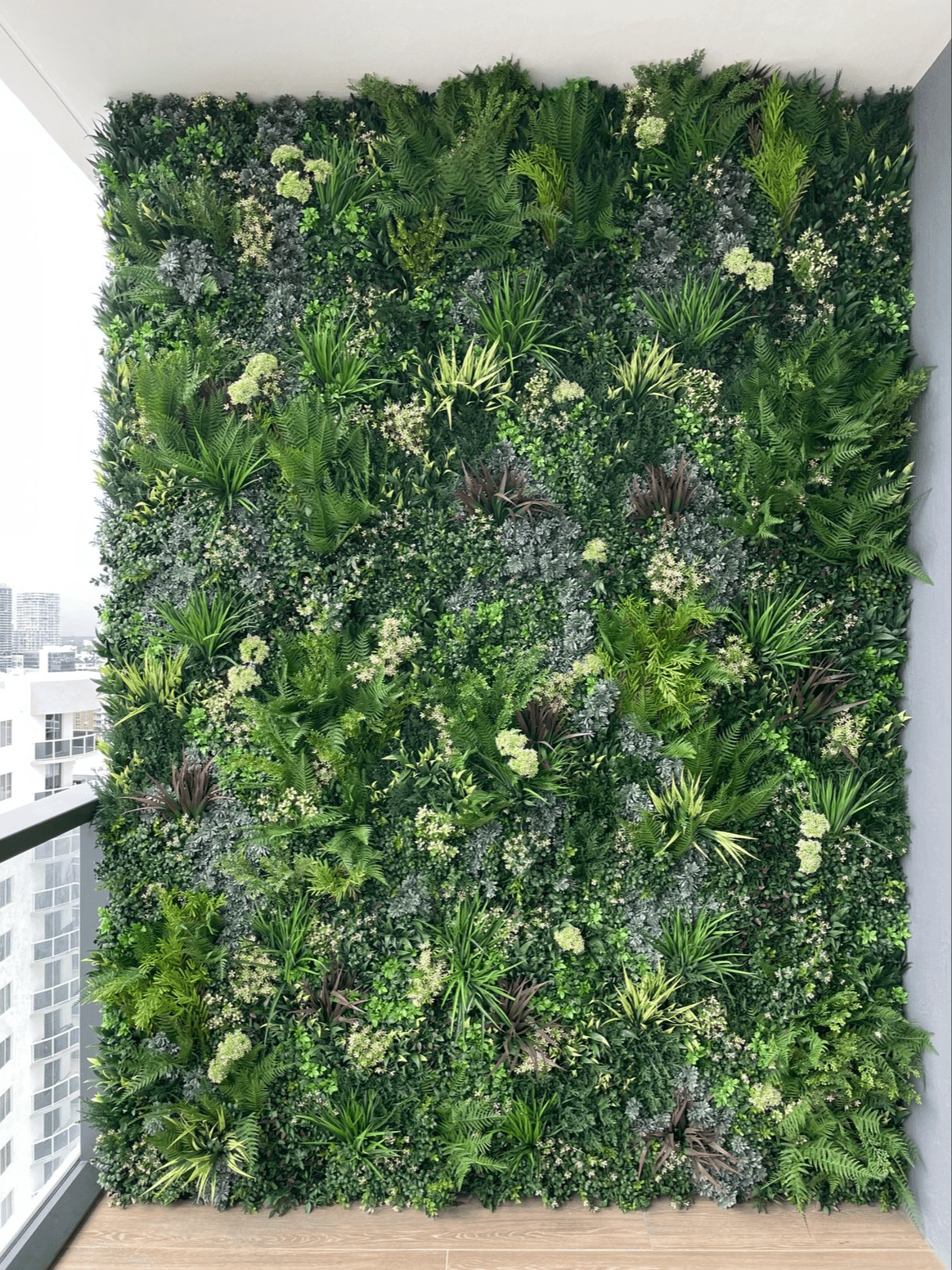 RESIDENTIAL: Miami Residence Transformed with Custom Green Walls ...